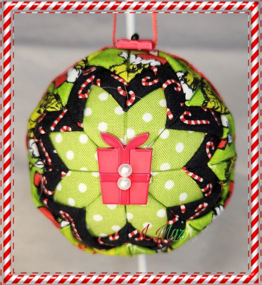 A Christmas Gift 🎁 Quilted Ornament